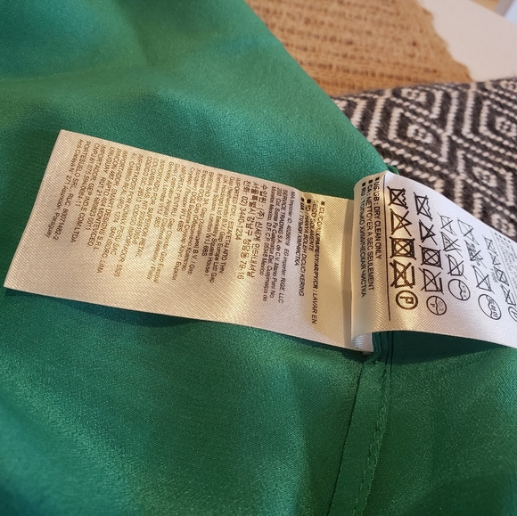 Banana Republic 100% Silk Sleeveless button up XS - Picture 15 of 15